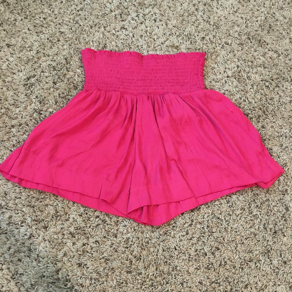 High Waisted Hot Pink Woven Smocked Swing Shorts Size Small